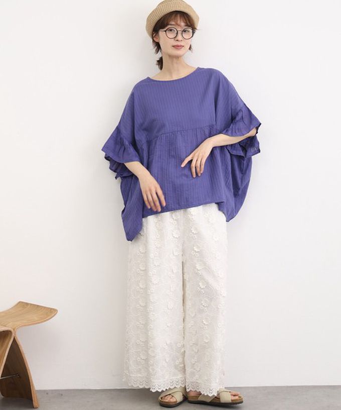 日本 Lupilien - 印度棉 緹花拼接感喇叭短袖上衣-藍紫
