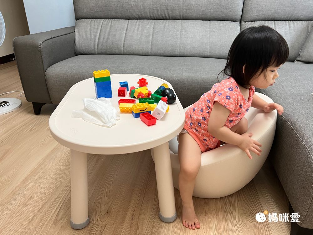 最美型兒童家具 ♥【iFam 小沙發 / 遊戲桌】培養蒙特梭利！