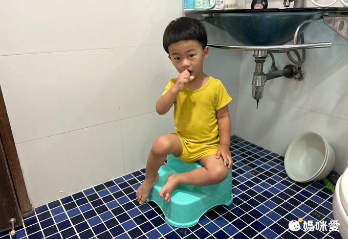 akachan honpo - 兩段階梯腳踏台-迪士尼-淺綠色