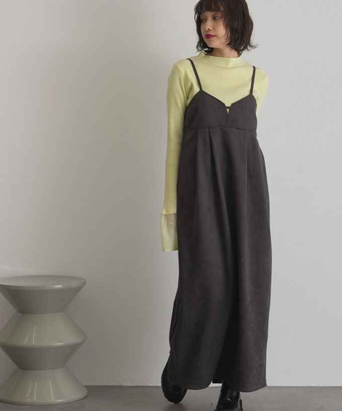 日本 ELENCARE DUE - 柔美垂墜感優雅絨面吊帶洋裝-炭灰