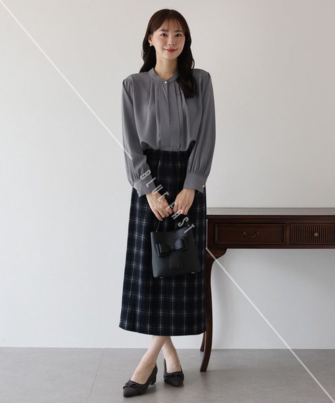 日本 BLUE EAST - 2way領知性整潔感打褶長袖上衣-珍珠袖扣-炭灰