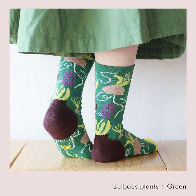 日本女裝代購 - 日本製 唯美花卉風長襪-球根植物-草綠 (23-25cm)
