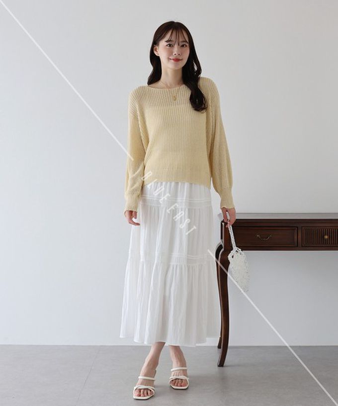 日本 BLUE EAST - 典雅船領閃爍亮片網眼針織上衣-米黃