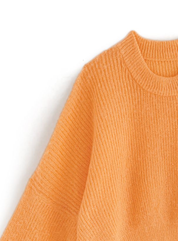 日本 GRL - 聯名款 圓領短版寬鬆針織上衣-米杏 (F)