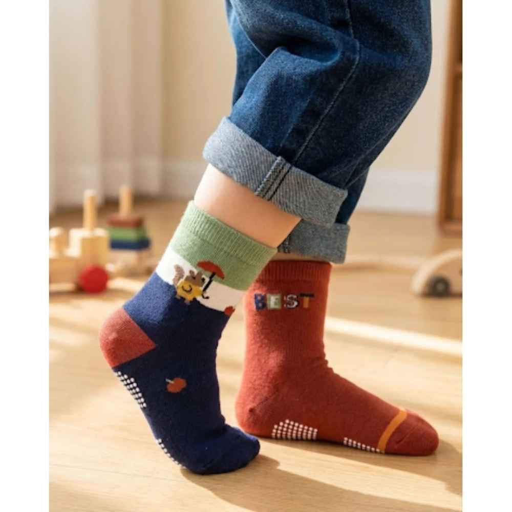 凱美棉業｜純棉止滑童襪 童趣森林款 動物童襪 卡通童襪 可愛襪 男童女童襪 17-21cm-隨機出色