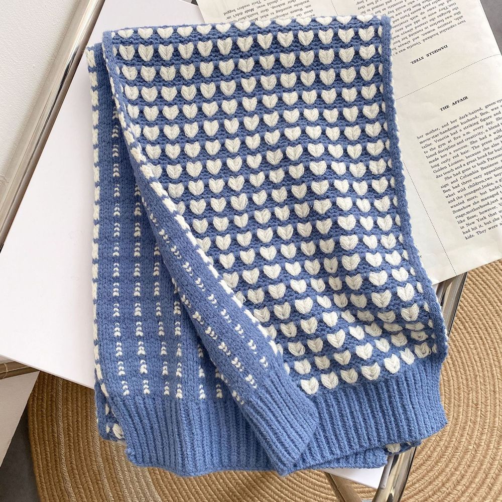 編媽精選 - 緹花愛心暖暖針織圍巾-藍色 (180x35cm)