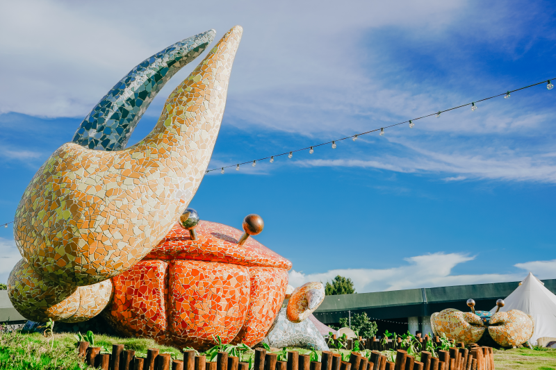 蟬說: 夕陽漫漫 Slowly Sunset Glamping - 平日入住-[豪華露營 5 米水滴帳]/四人房兩大床一泊二食再贈下午茶-12歲(含)以下孩童免費兩位可共食-優惠效期至 2024/01/31