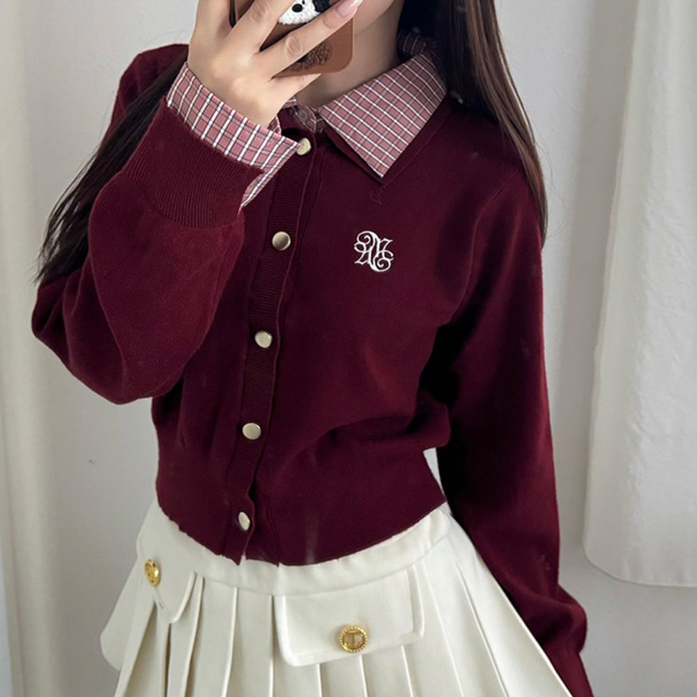 格紋疊穿感學院領短版開襟衫-酒紅 (F)