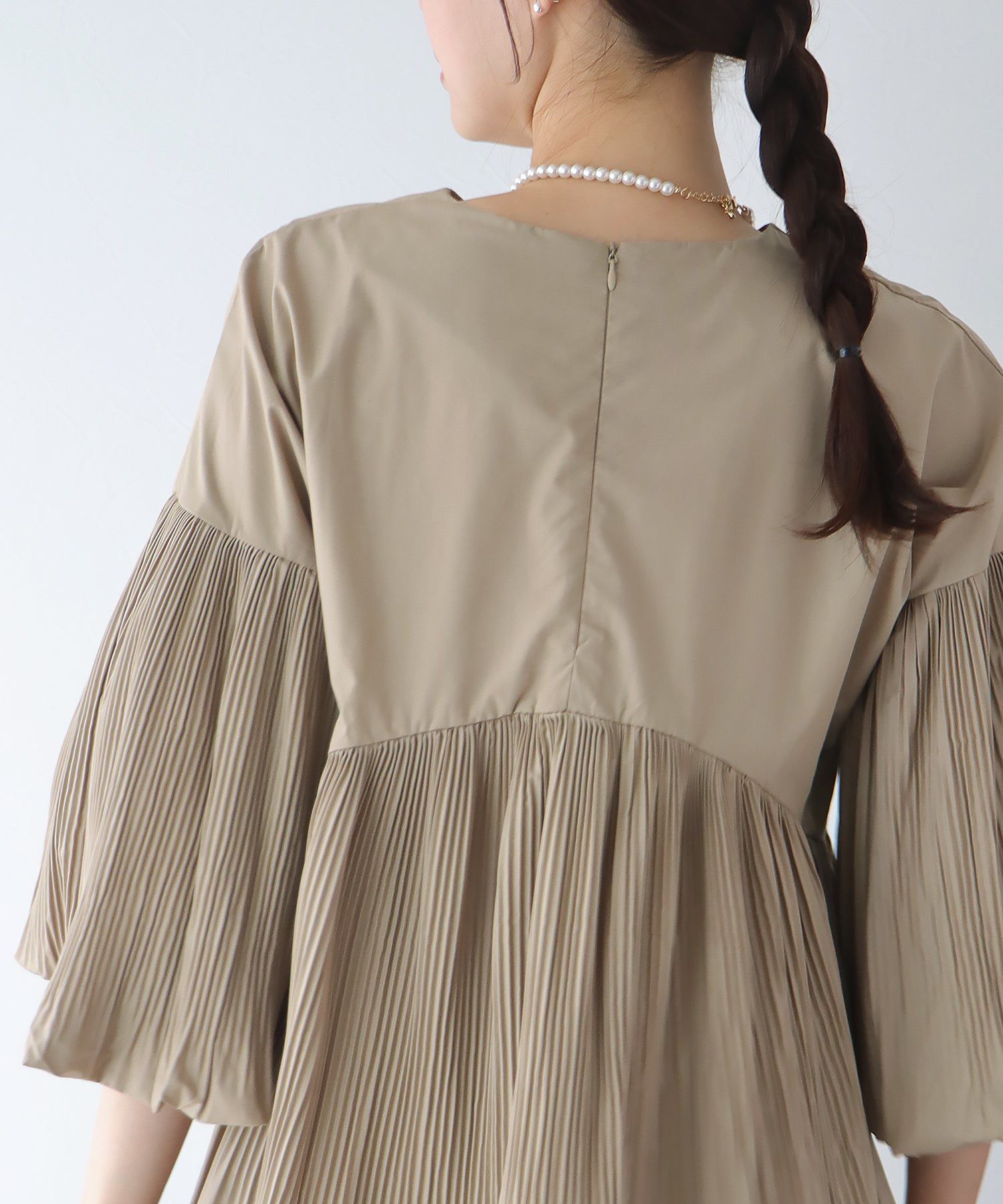 日本 BLUE EAST - 楊柳拼接五分袖上衣-奶茶