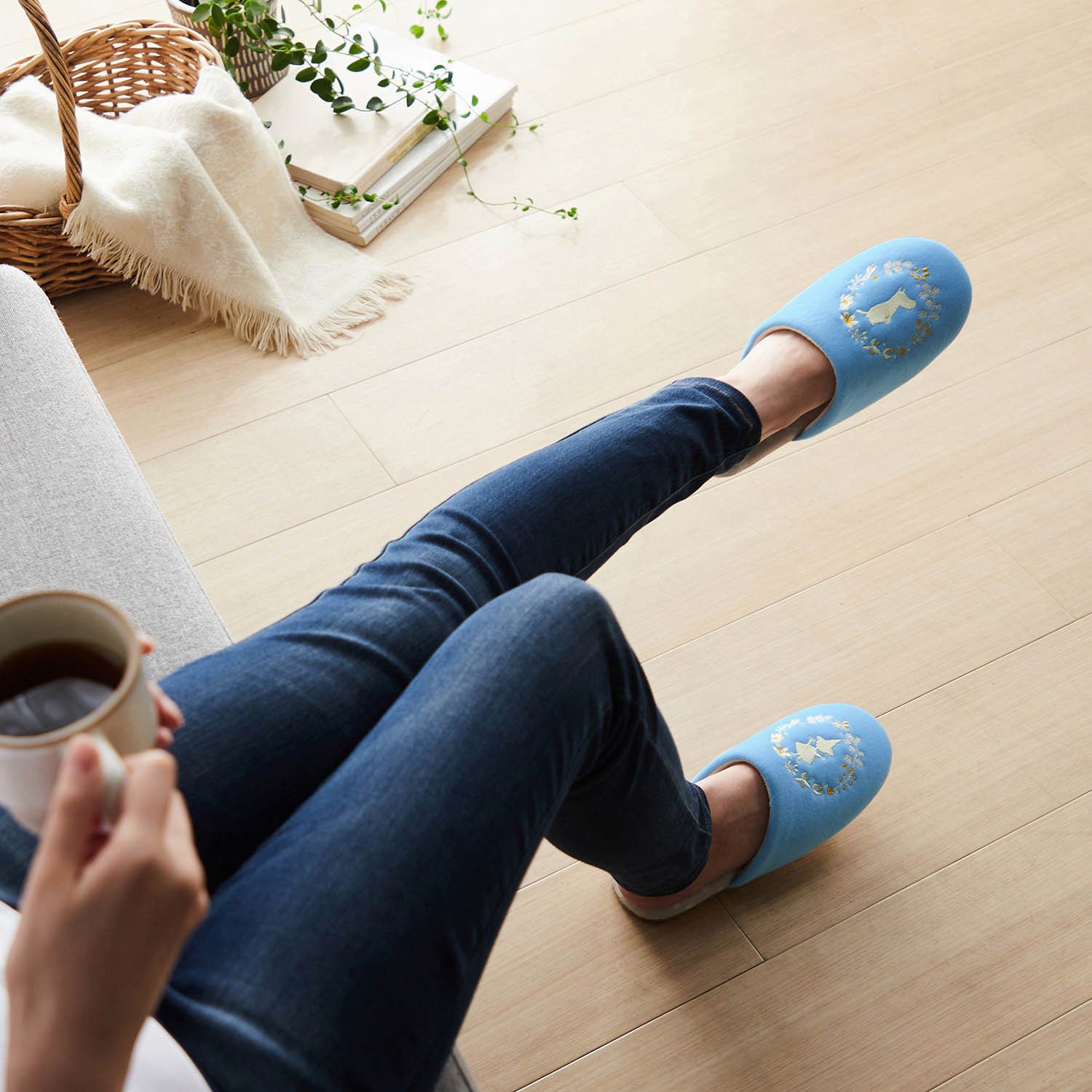 日本千趣會 - moomin 剪影刺繡防噪音室內拖鞋-嚕嚕米-水藍 (M(22-24cm))