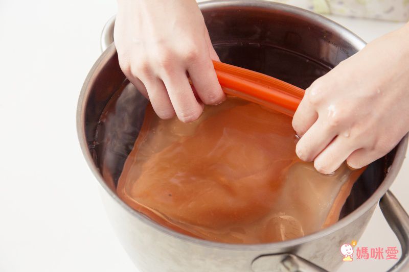 義大利 LAICA 萊卡 - 舒肥料理入門組合(低溫料理舒肥棒 SVC107+極輕巧真空包裝機 VT31150)