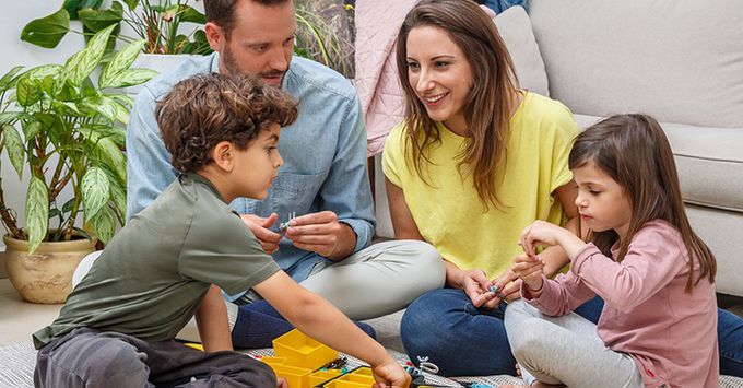 以色列 theOffBits - 機械積木-蜜蜂