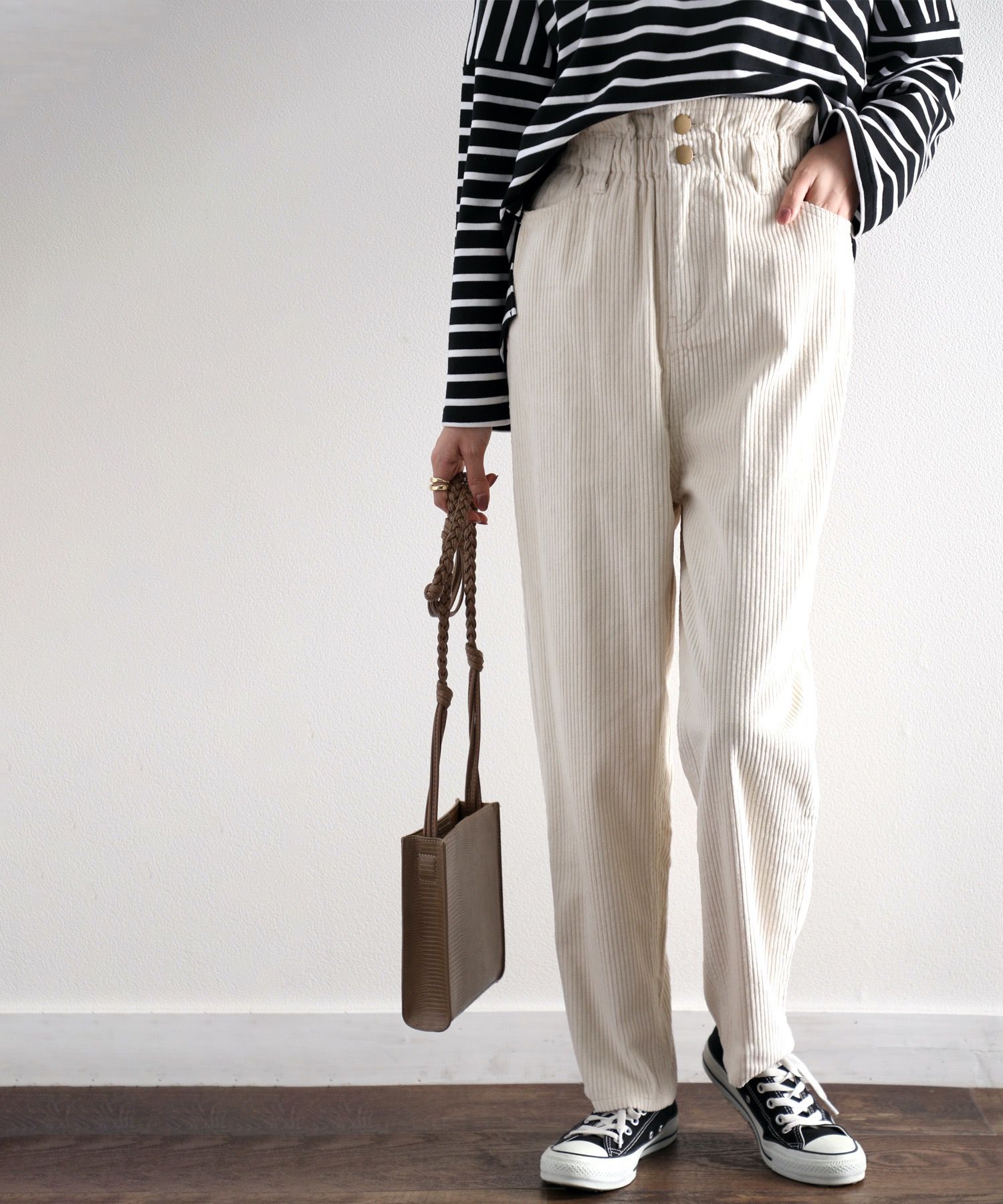 日本 ELENCARE DUE - 糖果抓皺鬆緊燈芯絨長褲-黑