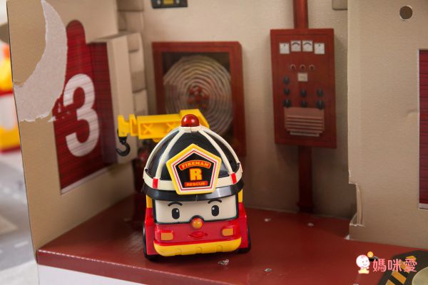 POLI 波力救援小英雄 - LED變形羅伊手提基地