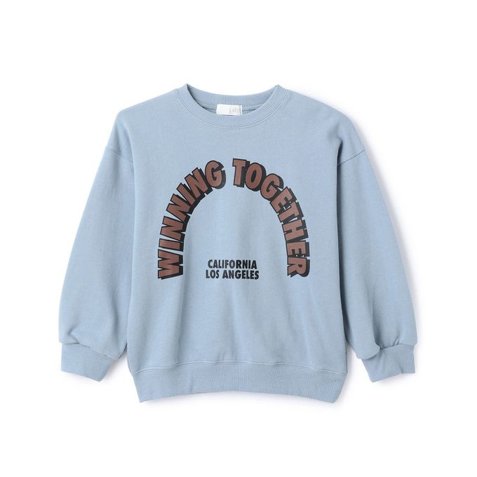 日本 b-ROOM - 100%棉 美式印花縮口大學長袖上衣-淺灰藍