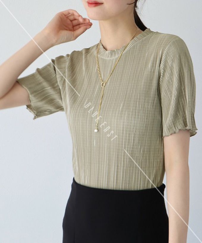 日本 BLUE EAST - 韓國製 圓領貝殼紋光澤短袖上衣-卡其棕