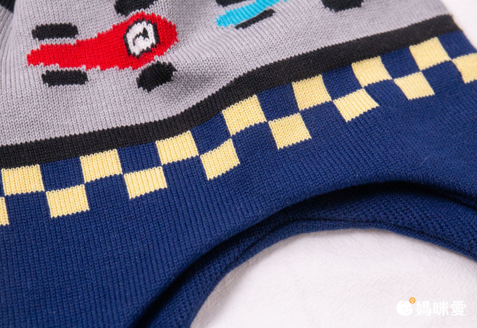 Dabbakids - 瓦拉帽-兒童提花護耳針織帽-賽車高手 (3-10歲)