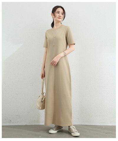 Yukié - 百搭圓領修身長洋裝-短袖款-卡其