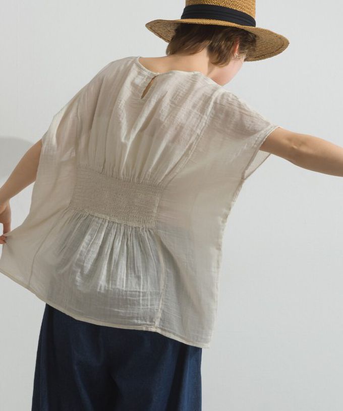 日本 Lupilien - 印度棉 人字紋清爽飄逸瘦腰短袖上衣-軍綠