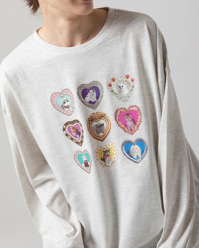 日本 gleam - 可愛貓咪相框寬版長袖T恤-白