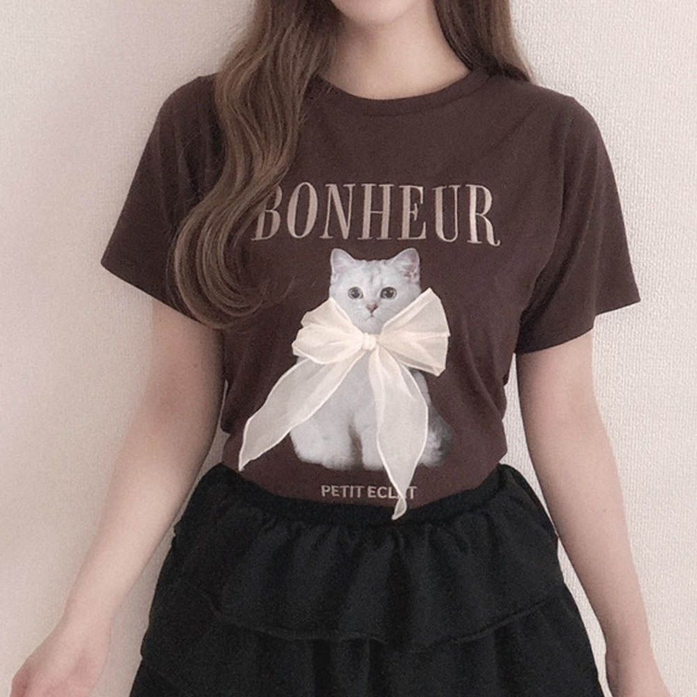 貓咪緞帶印花短袖上衣-咖啡 (F)