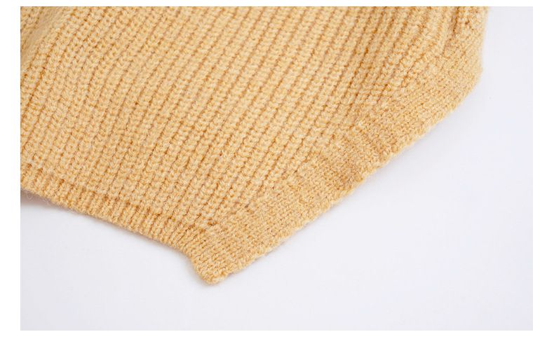 加厚半高領開衩長袖針織上衣-杏色