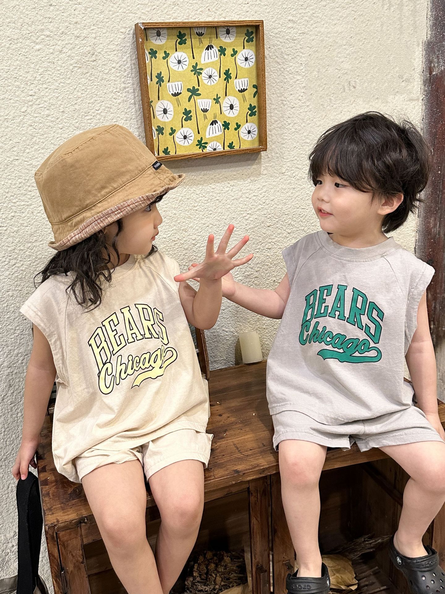 純棉圓領休閒無袖套裝-草寫英文字-灰色