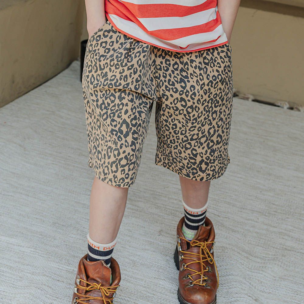 鬆緊腰潮流豹紋過膝褲-卡其