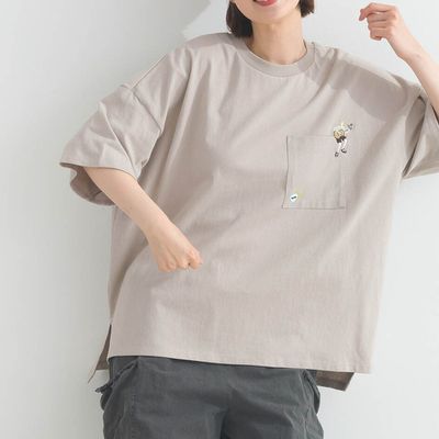 日本 Lupilien - 16OE天竺棉 俏皮刺繡五分袖上衣-彈吉他-卡其