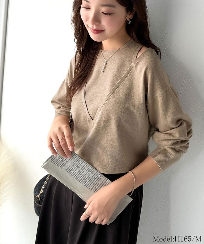 日本 Classical Elf - 假二件疊穿時尚露肩長袖上衣-卡其