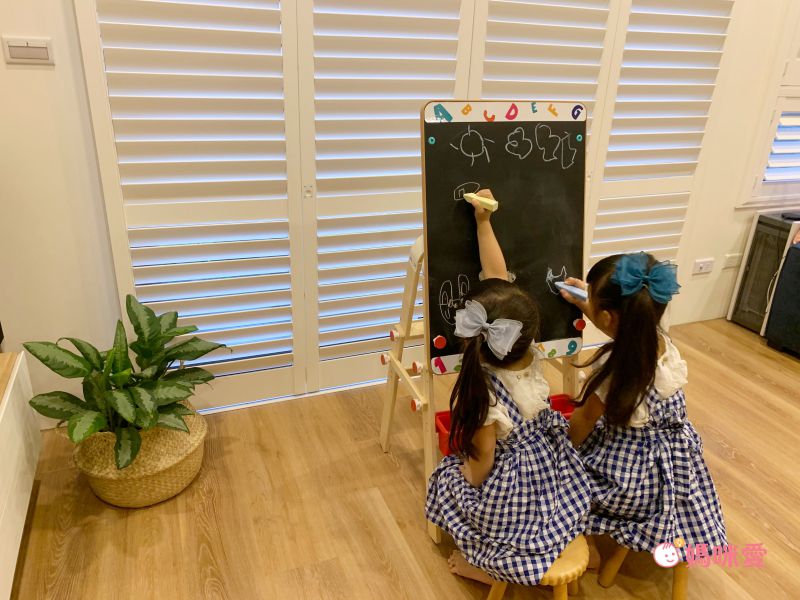 獨家超值組【芬蘭 Top Bright】二合一畫板書桌，專屬學習空間