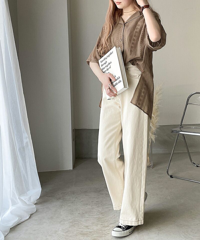 日本 Classical Elf - 空氣感花刺繡短袖襯衫-摩卡