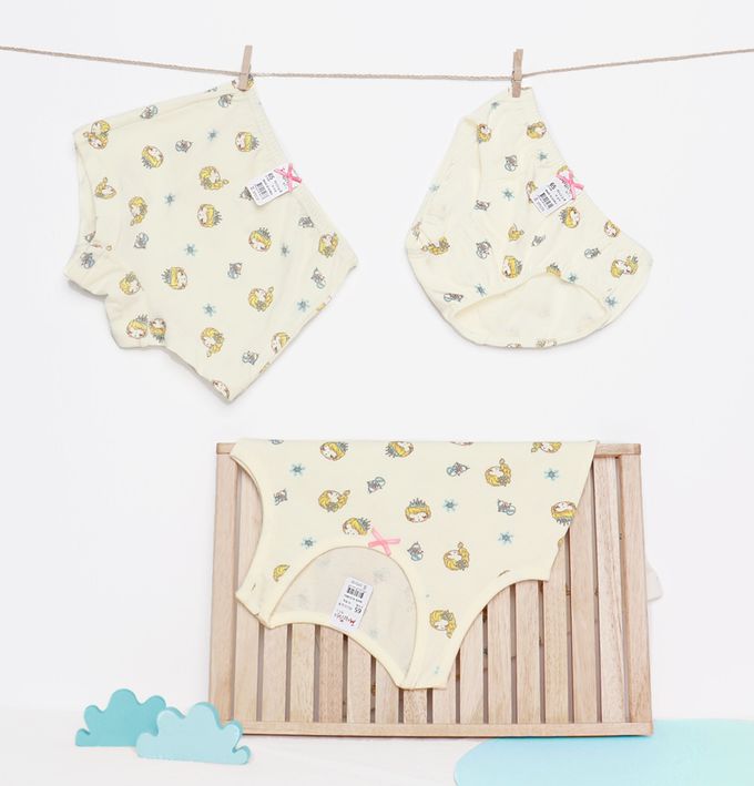 韓國 Mellisse - 韓製棉混紡三角褲(女寶)-冰雪公主-淺黃