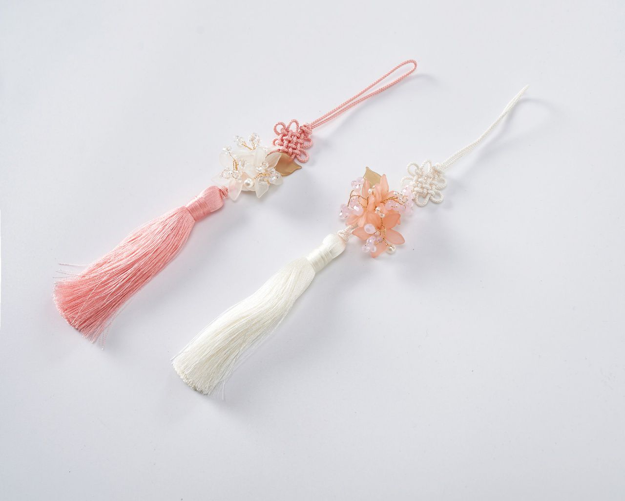 韓國 Dalla - 珍珠花朵流蘇吊飾-橘 (長24cm)