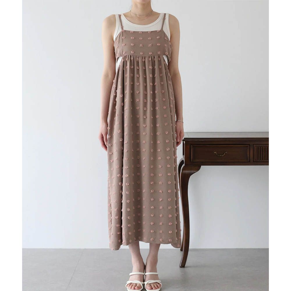 甜美圓點緹花側腰鏤空細肩帶洋裝-摩卡棕 (M)