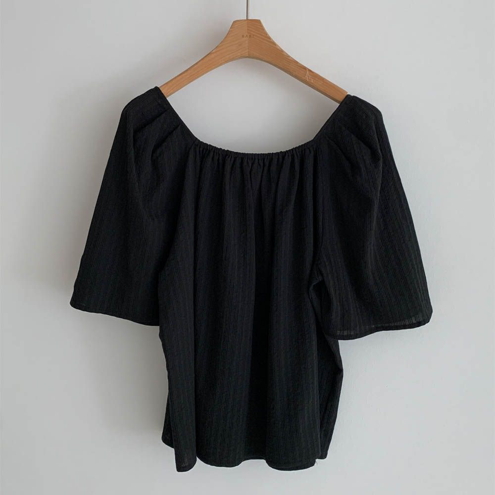 清爽抓褶感五分袖襯衫-黑 (FREE)