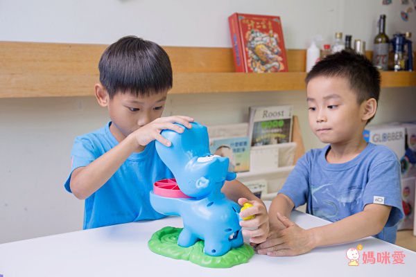 訓練小手抓握力！美國【Learning Resources 桌遊】