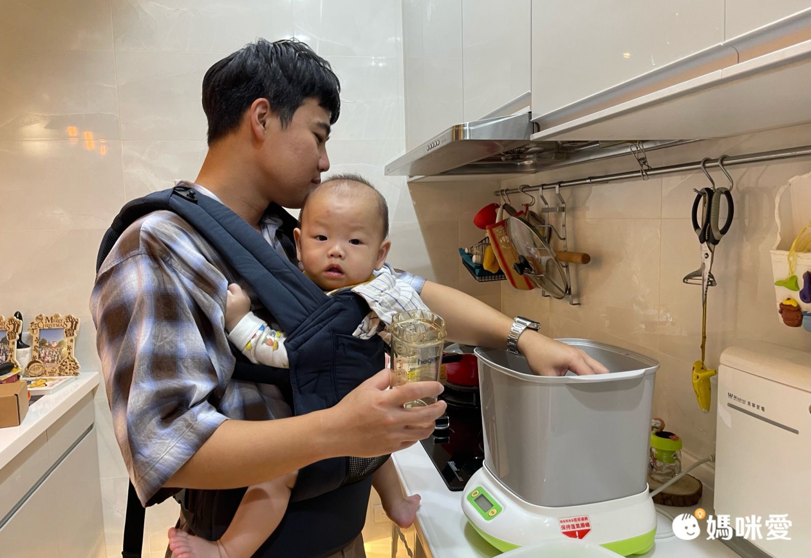 解放媽咪的肩腰背！【日本 Combi】透氣減壓腰帶式背巾♡