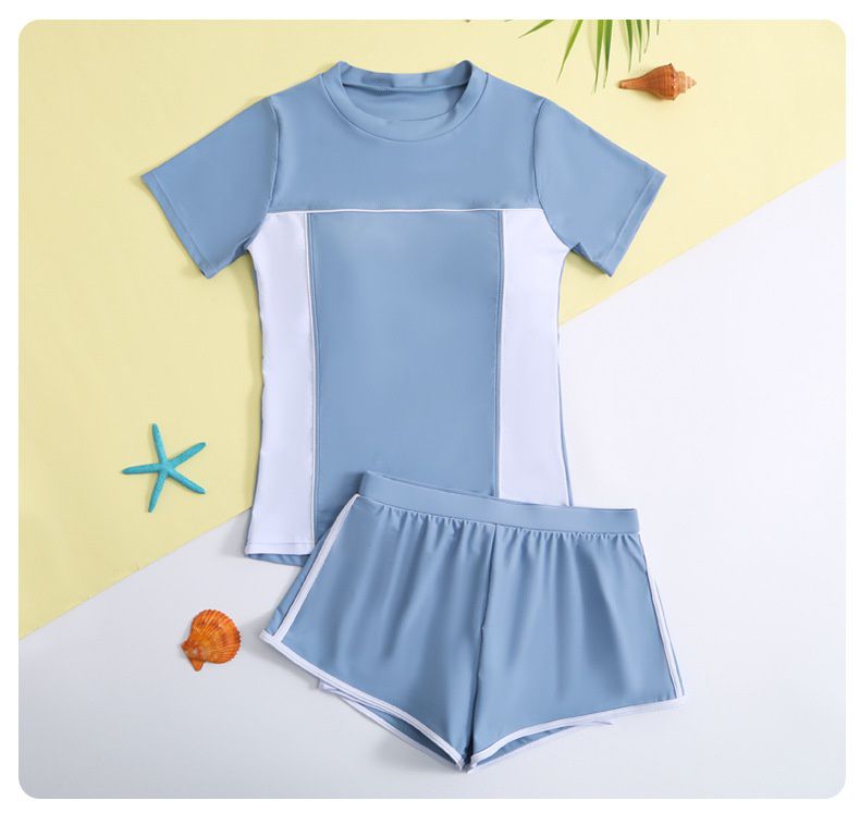 大童女孩運動風短袖泳衣套裝(二件組)-淺藍色-上衣、短褲