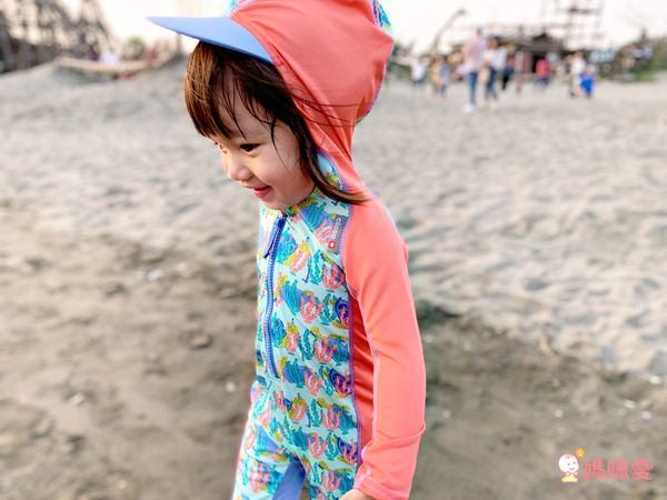 英國 Close - Pop-in嬰兒抗UV連帽海灘裝-鯨魚