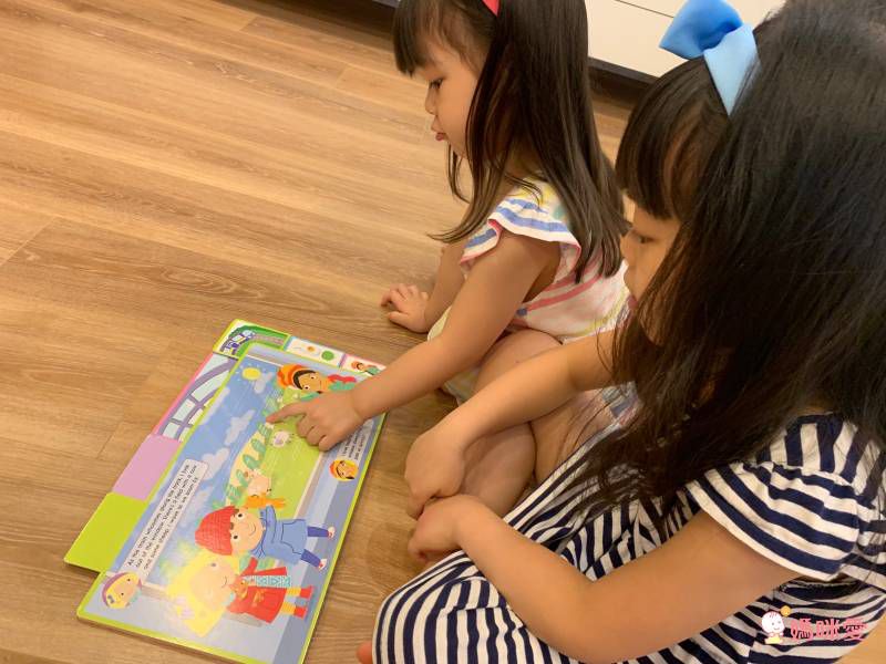 迪士尼英文新書來囉♥♥♥ 冰雪奇緣/海底總動員透過卡通人物加深孩子共讀的印象♬