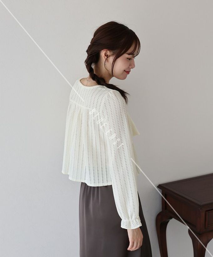 日本 BLUE EAST - 都會方領飄逸緹花層次長袖上衣-淺藍