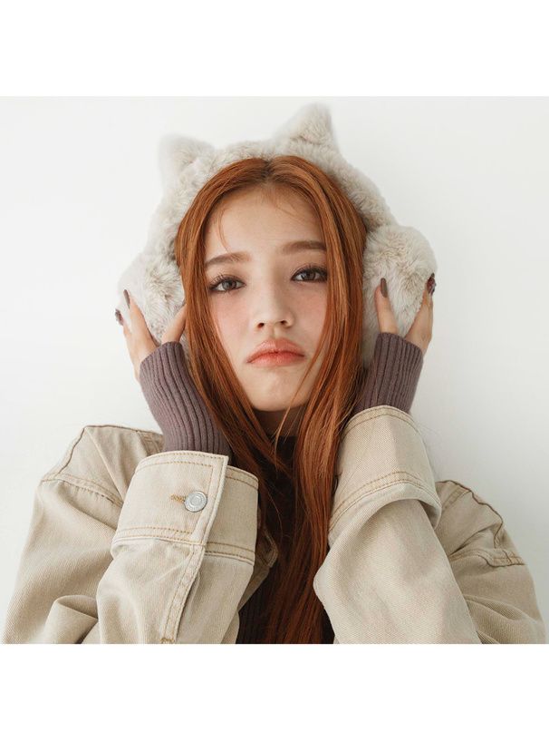 日本 GRL - 高領露指酷甜短針織上衣-黑