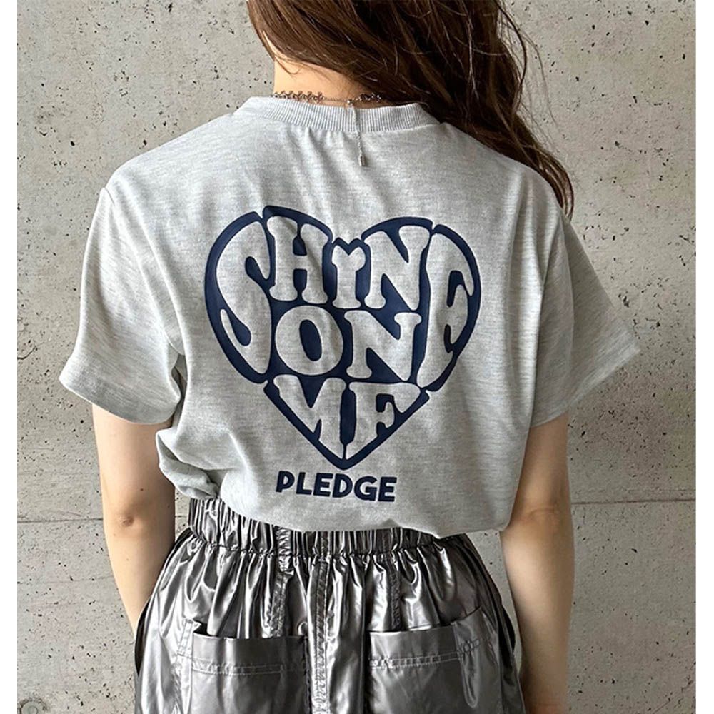 背後俏麗愛心印花短袖上衣-淺灰 (F)