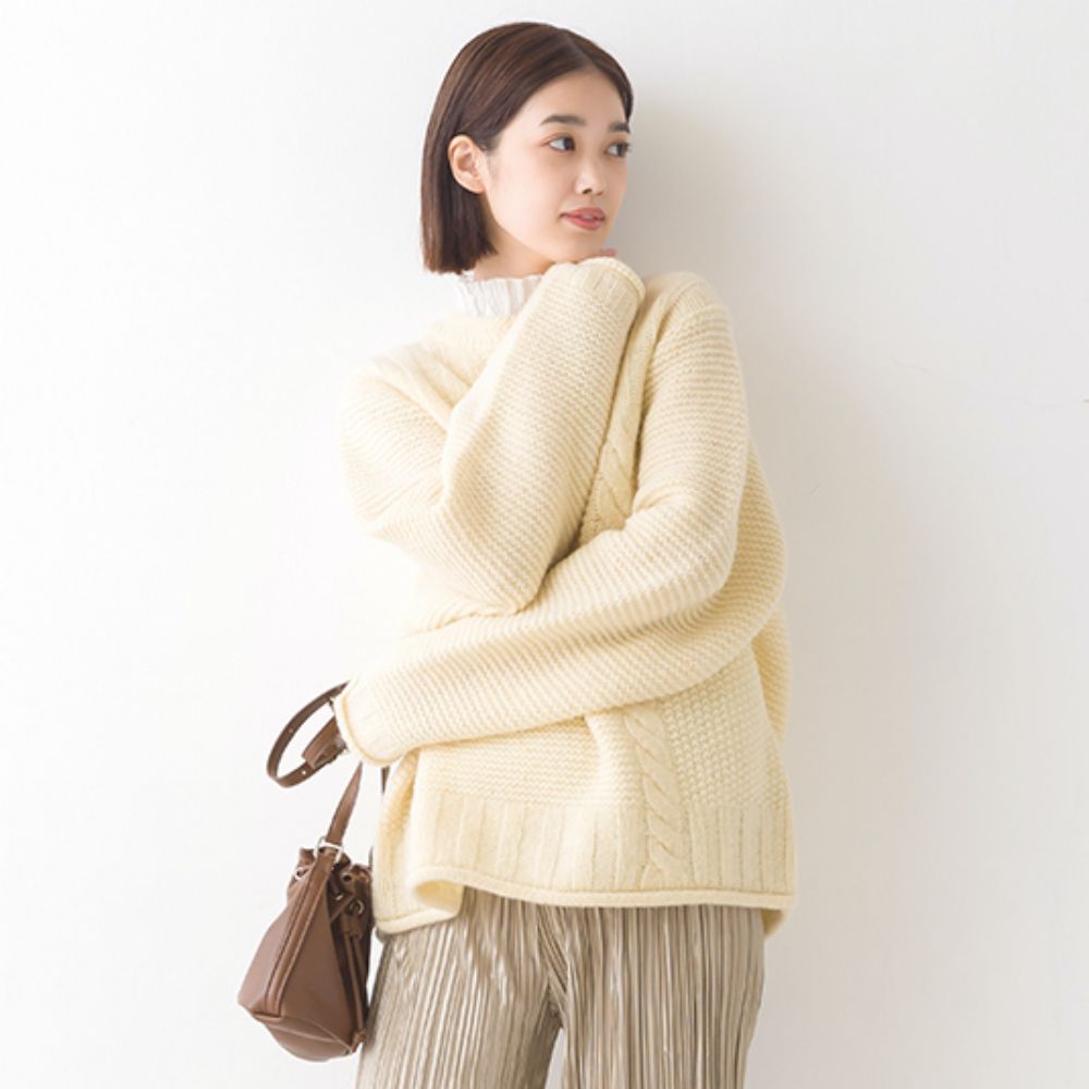 日本 OMNES - 100%羊毛設計感織紋毛衣-象牙杏