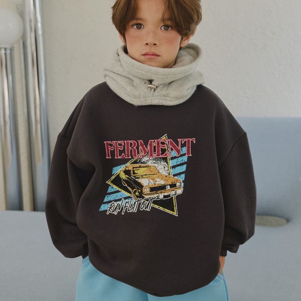 HIKIKI (內磨毛)復古汽車圖案長袖大學T-深灰