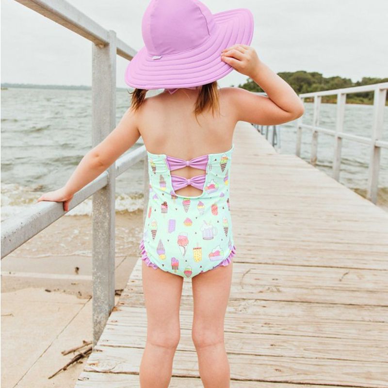 美國 RuffleButts - 小女童UPF 50+防曬無袖連身泳裝-夏日派對