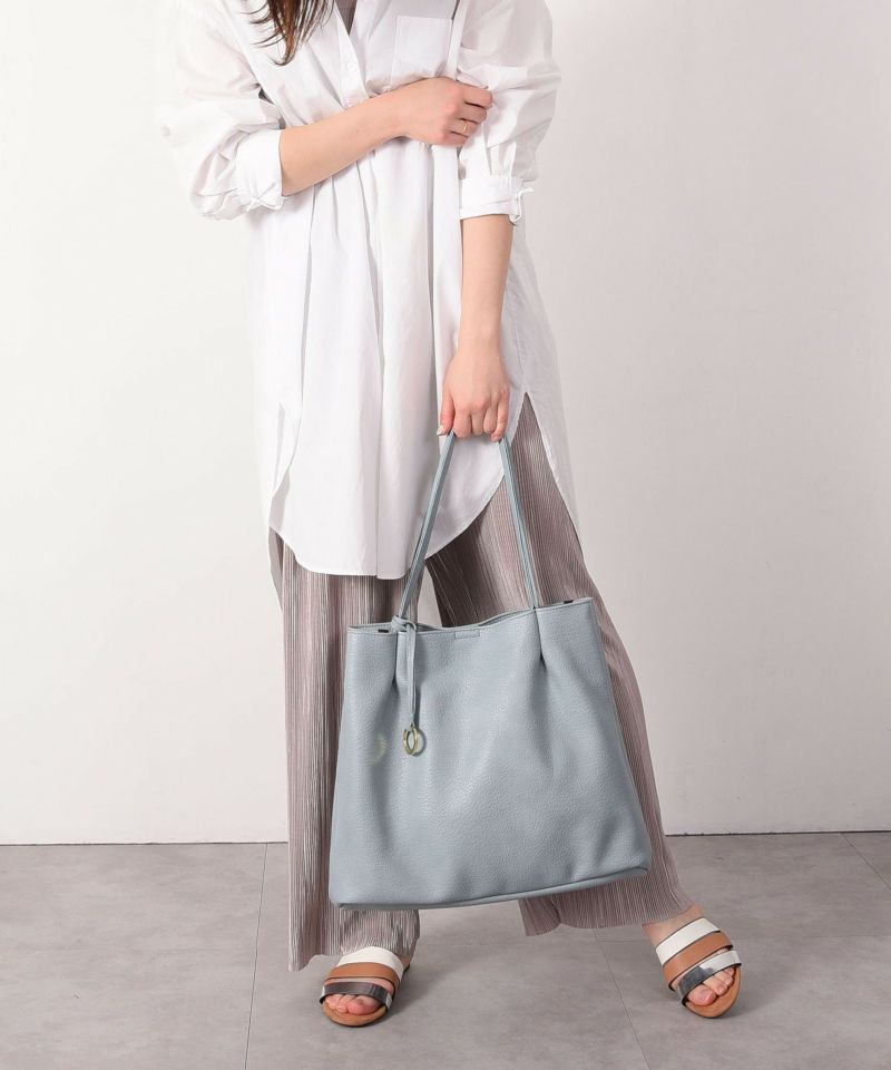 日本 COOCO - 簡約抓皺大容量肩背包-水藍 (37x33.5x10cm)