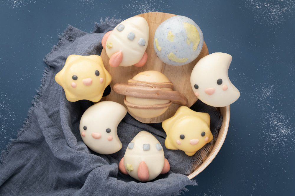 老甜媽手工饅頭 - 限量組-饅宇宙可愛造型饅頭8入-360g+馬卡龍一口小饅頭-400g+熊咩咩豬肉包-(小羊/小豬/小熊)隨機8顆-560g