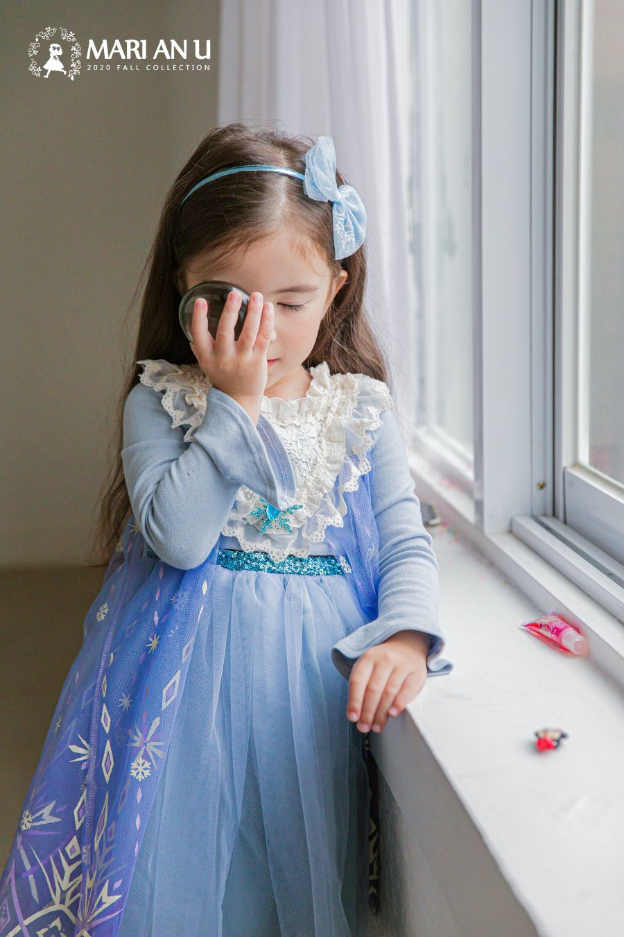 韓國 mari an u - 蕾絲白領艾莎洋裝-閃耀藍